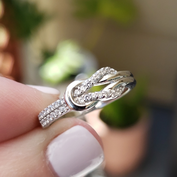 NEW 925 Sterling Silver Pave CZ Diamond Modern Looped Infinity Ring - Picture 3 of 10